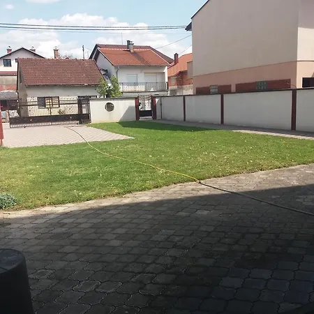 Prenociste Kajtezovic Vendégház