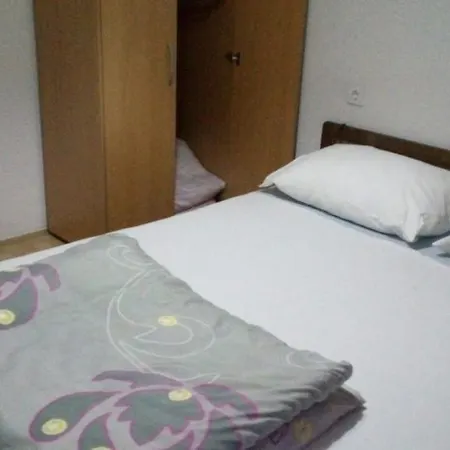 Prenociste Kajtezovic Vendégház 4*